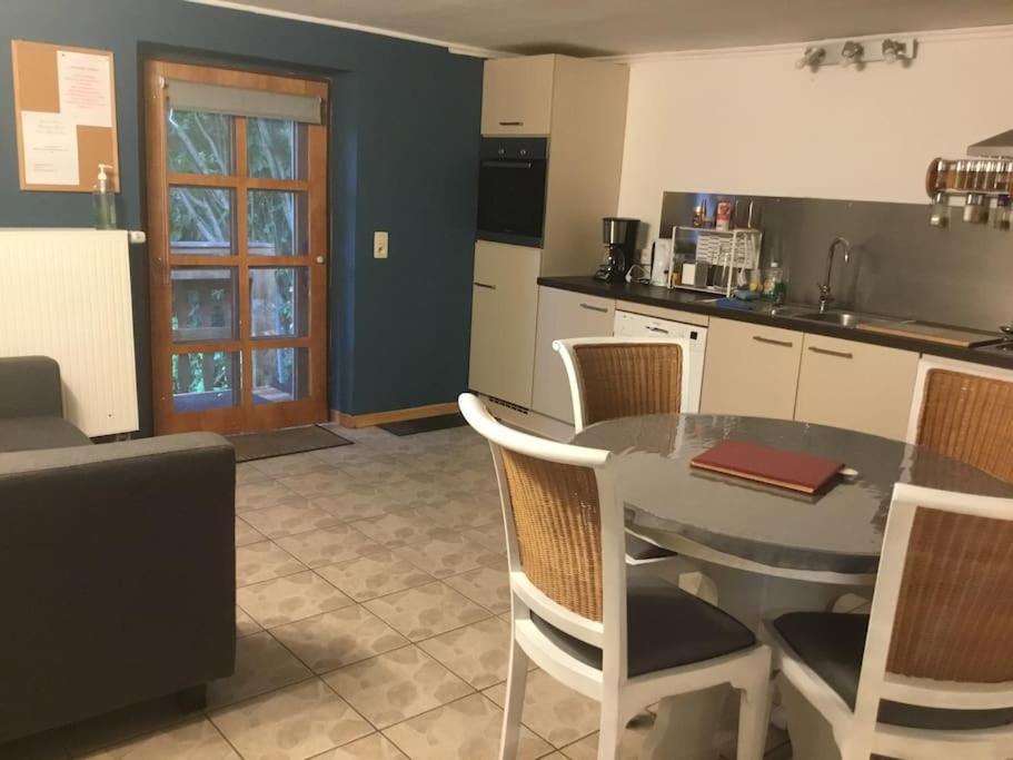 Gite Les 7 Frenes Vaux-sur-Sure Exteriör bild