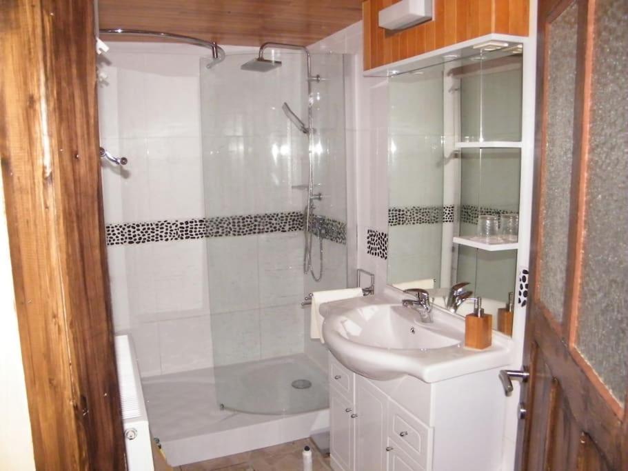 Gite Les 7 Frenes Vaux-sur-Sure Exteriör bild