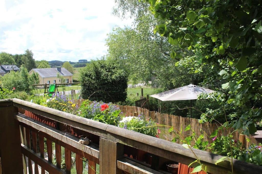 Gite Les 7 Frenes Vaux-sur-Sure Exteriör bild